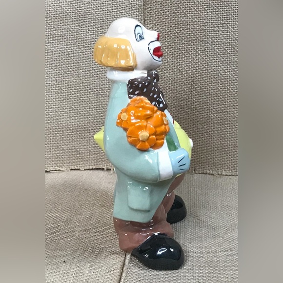 Vintage Ceramic Clown with Umbrella Flower Frog Figure Whimsical Colorful Retro - Picture 4 of 9